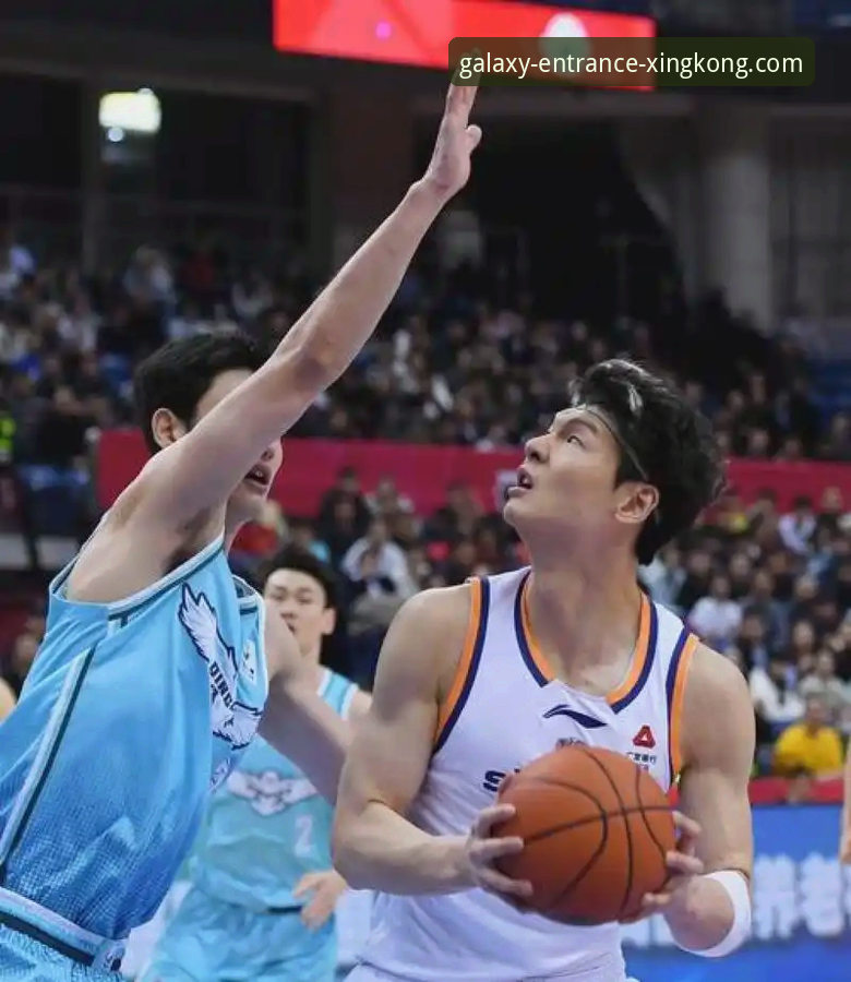 王哲林14年磨一剑终夺CBA首冠，如何在星空入口平台见证这场历史时刻？
